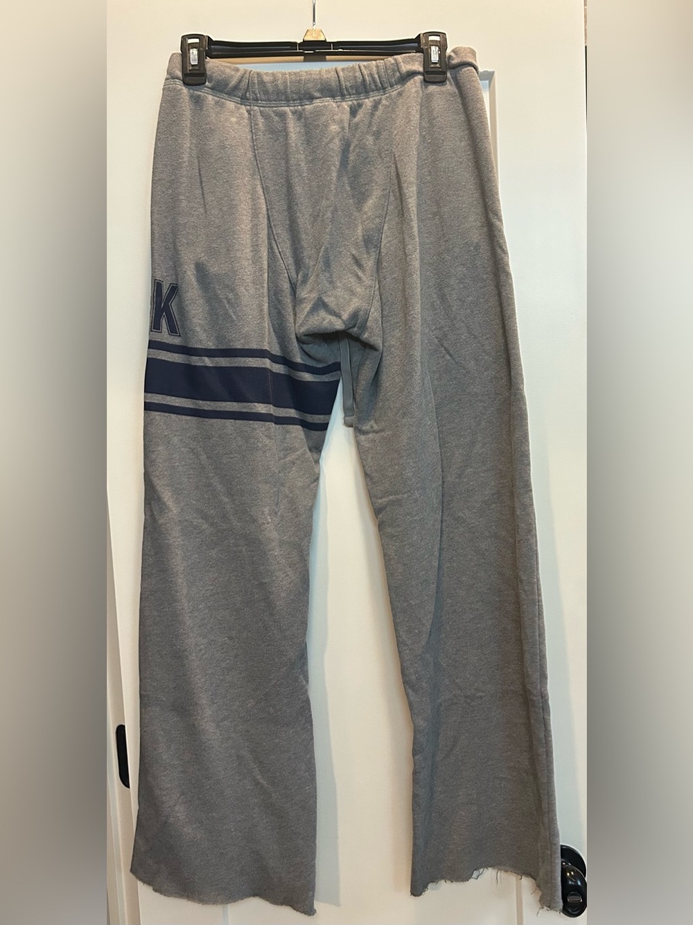 PINK Victoria's Secret Grey Lounge Sweatpants - Picture 2 of 3